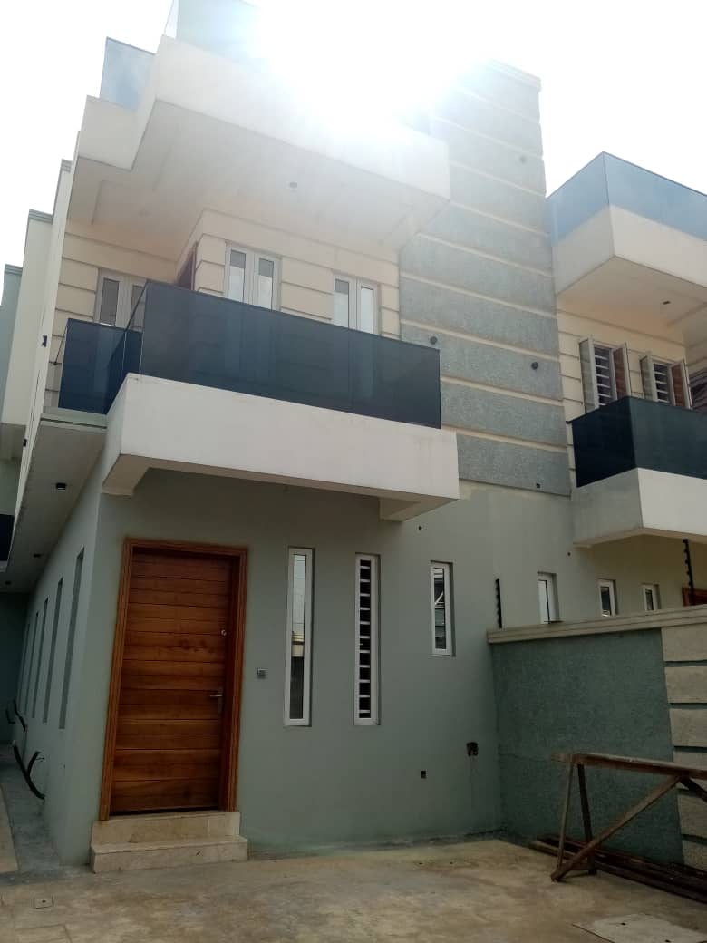 5 Bedroom in Magodo phase 2