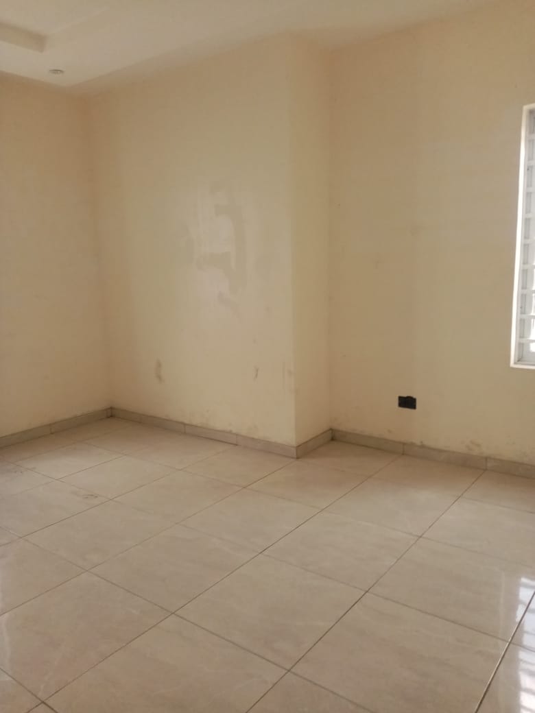 5 Bedroom in Magodo phase 2