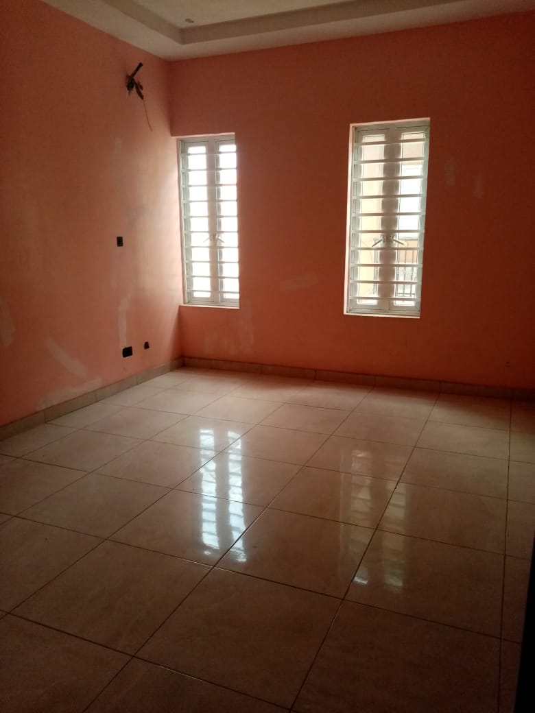 5 Bedroom in Magodo phase 2